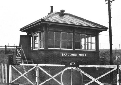 Barcombe Mills Box