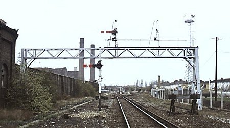 Gantry signals