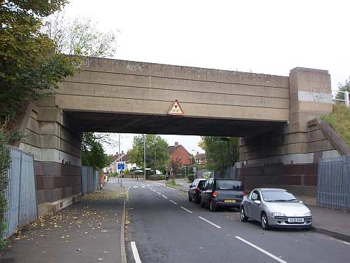Moor Lane bridge, Chessington North